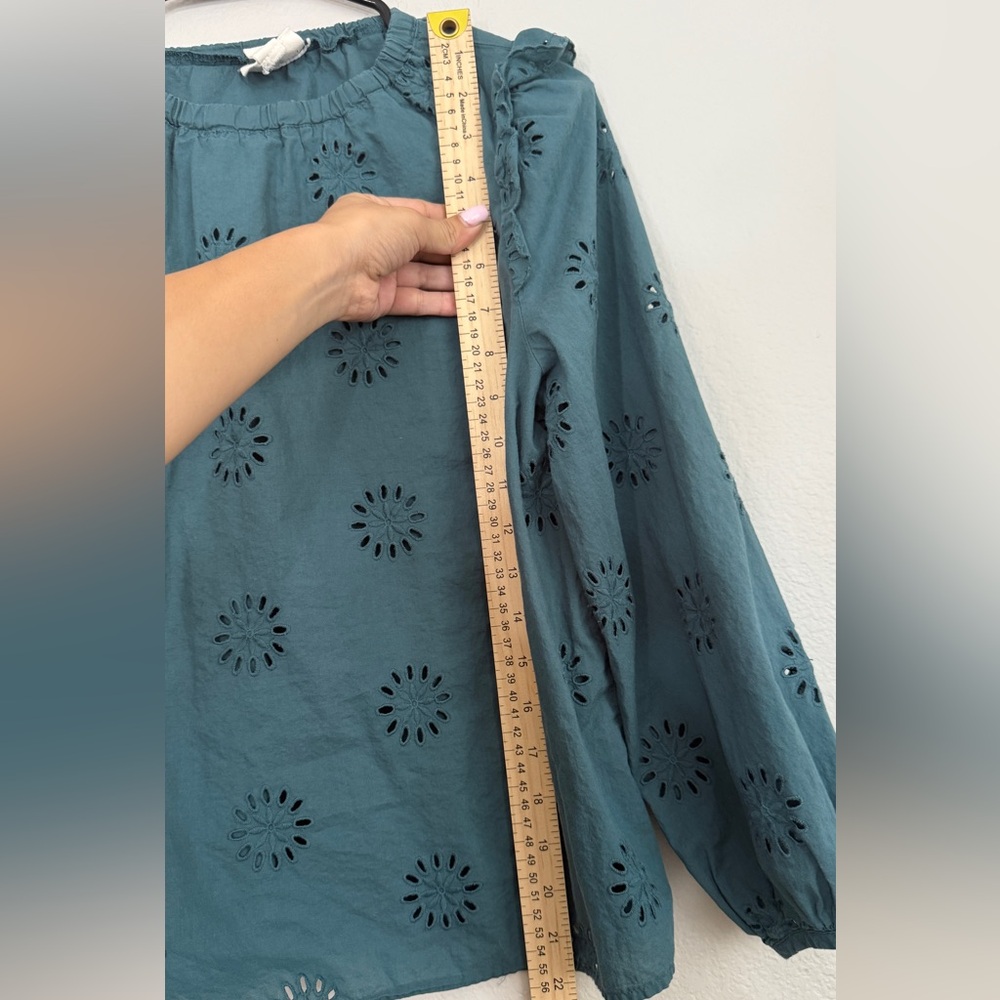 A new apparel A.n.A schiffli embroidered top teal blouse - Picture 4 of 7